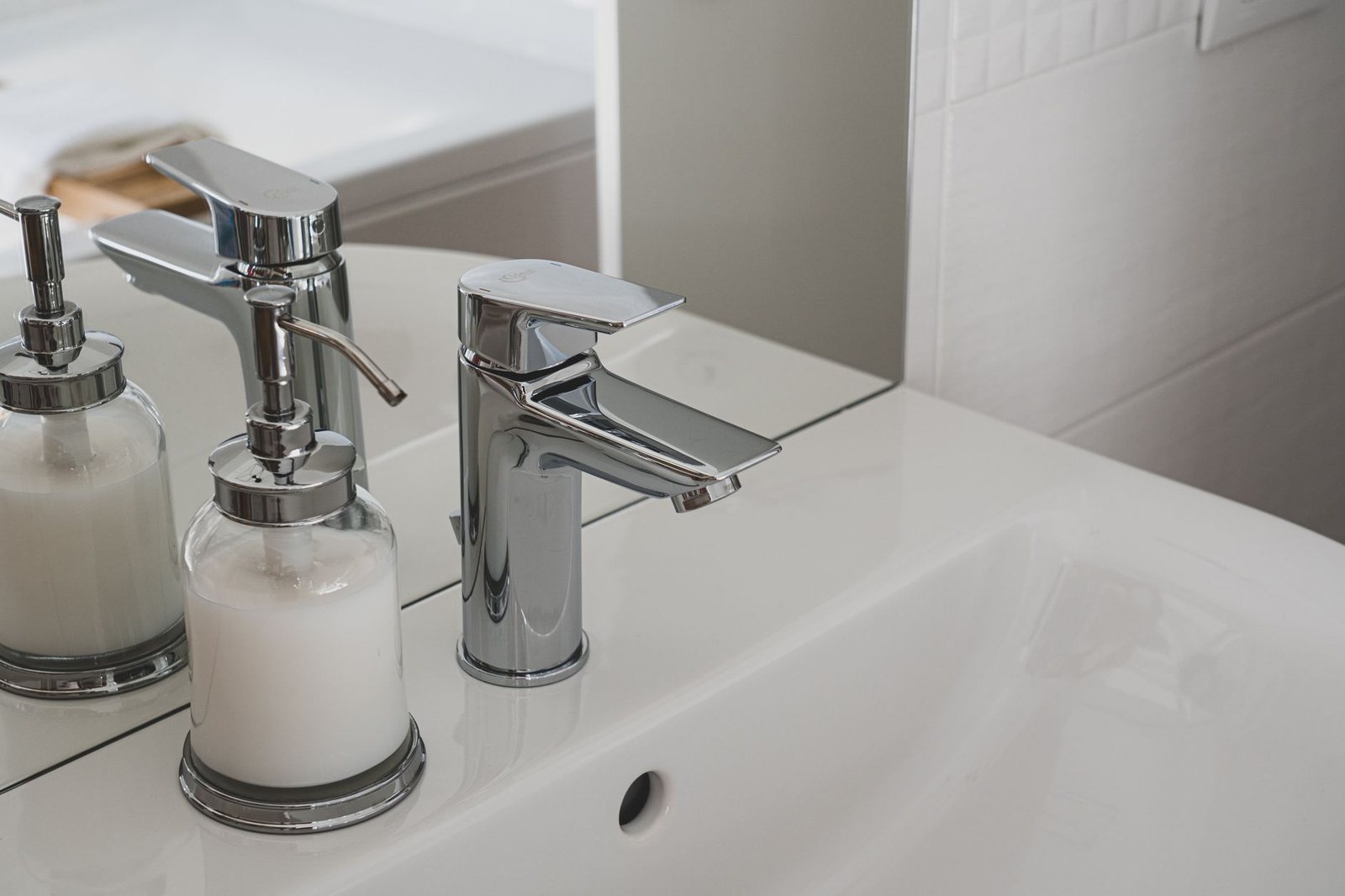 Toilets & Fixtures